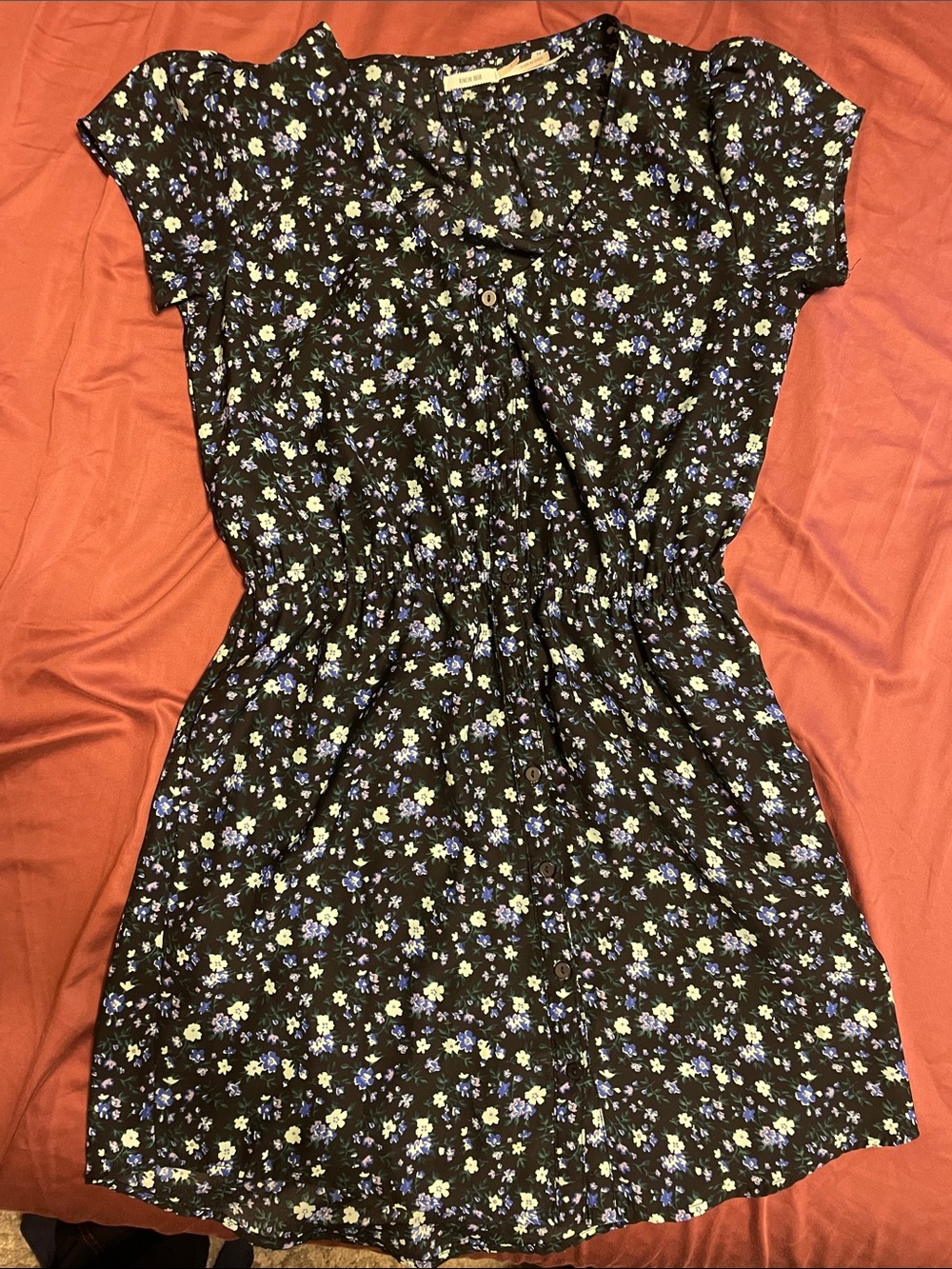 Black Floral Short-Sleeve dress